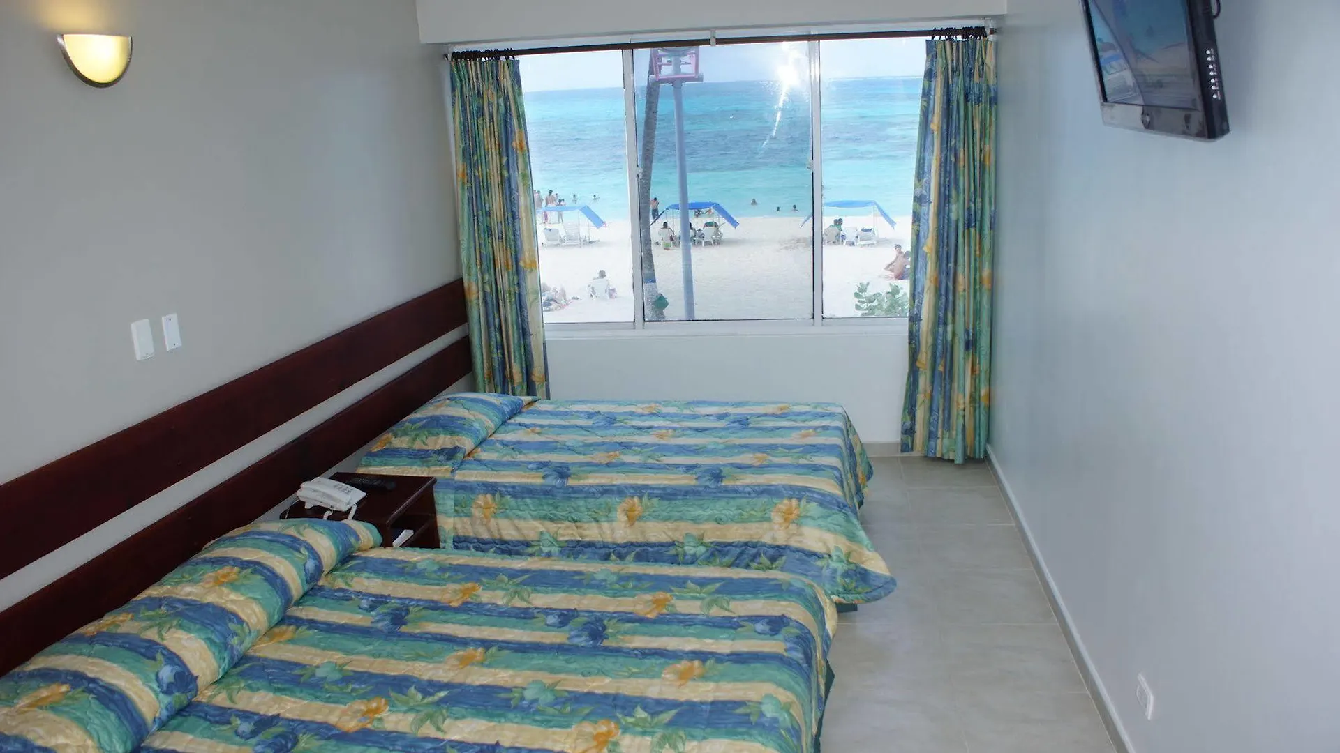 *** Hotel Portobelo Beach San Andres  Colombia
